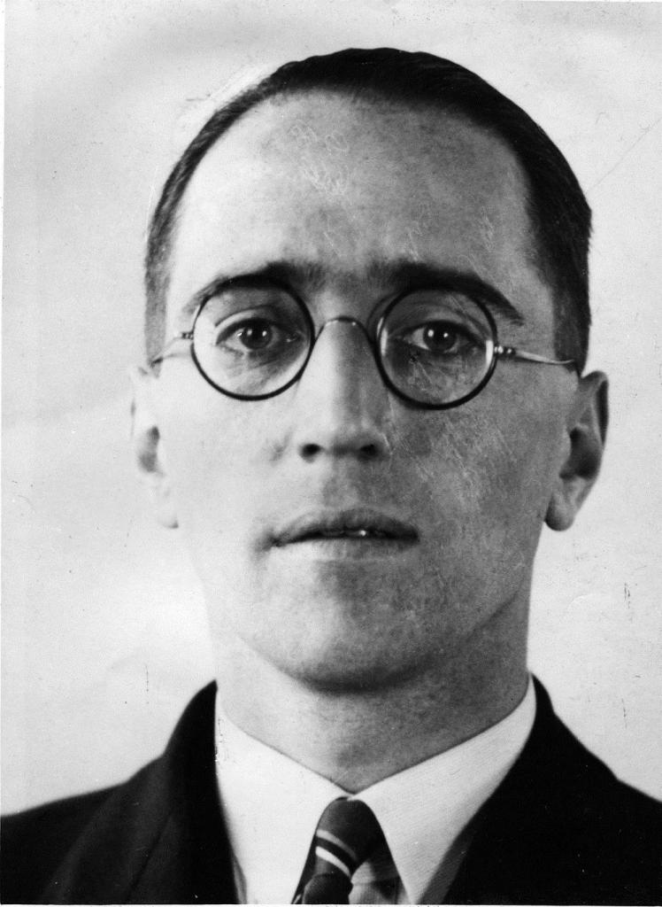 Alan Dower Blumlein (1903-1942) photo courtesy of THE EMI Group Archive Trust 